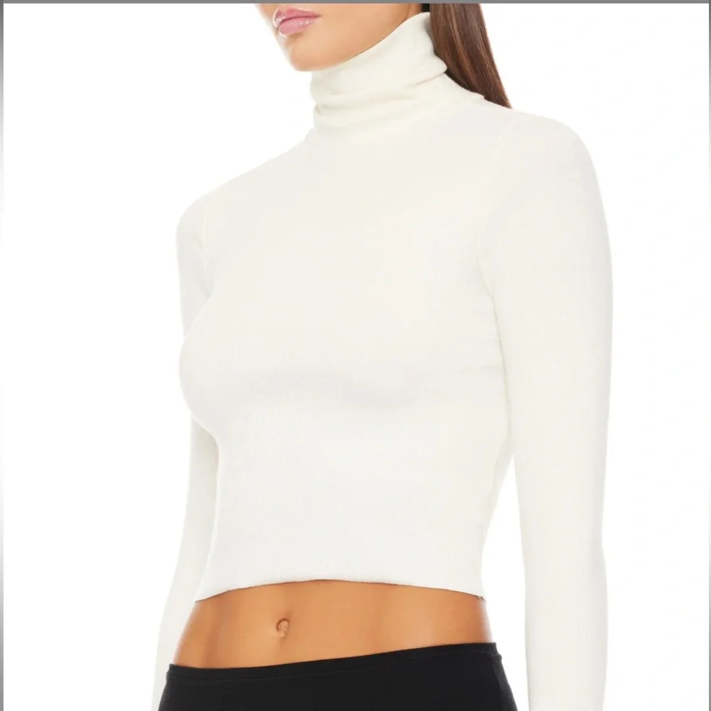 Eterne Cream Turtleneck Sweater - Picture 3 of 5